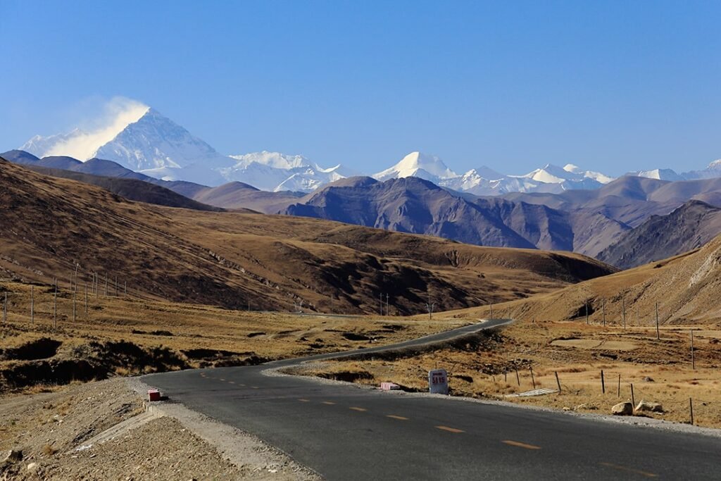 Zutulphuk to Taklakot or Hilsa (8 Km Treks)
